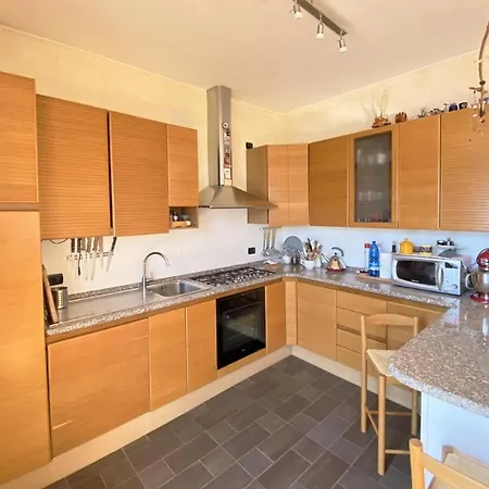 Casa vacanze Casabella In – Moltrasio